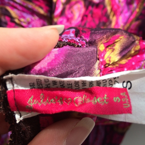 Fuschia flowy skirt - Picture 3 of 6